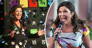 Det första programmet kommer lotta engberg och stefan odelberg leda åt oss, innan agneta sjödin och casper janebrink tar över. Lotta Engberg Bingolotto Lotta Engberg Lamnar Bingolotto Hd Har Gor Lotta Entre I Programmet Med Laten Varldens Basta Servitris Samtidigt Som Hon Bjuder Publiken Pa Shastae Martyr