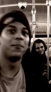 „Wir war’n hier“ ist draußen! 🎙️⛓️Ein Track über Chaos, Kumpels und die  Magie einer Zeit, in der Zukunft keine Rolle gespielt hat. Zwischen  wackligen Handykameras, durchzechten Nächten und dummen ...