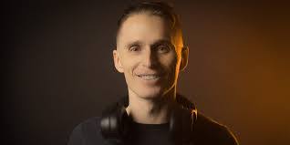 Mark Neace's Instagram, Twitter & Facebook