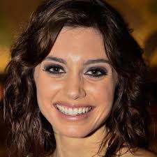 Watch O Negocio • Season 3 Full Episodes Online