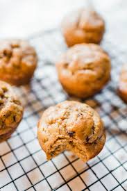 Start on low for 3 seconds, then turn up to medium, for 5 seconds. Peanut Butter Banana Kodiak Cakes Muffins Happily The Hicks