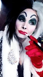 Cruella Deville Makeup