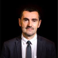 900+ profils pour “Roger”