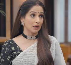 In a throwback interview with TellyMasala, Abhishek's mother reacted to his  controversial breakup with Isha Malviya and also wanted him to concentrate 