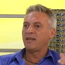 Do you ever look at stuff and wonder how it got there? Sorry, Tom Kingham,  I couldn't help myself 🤭😎 🏴󠁧󠁢󠁥󠁮󠁧󠁿 Vs 🇿🇦 Updated post-match:  Incredible performance, England 👏