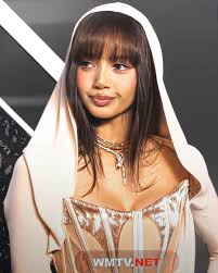 I LOVE ALL OF HER OUTFITS IN VMA #lisa #lalisamanoban #blackpink #fyp