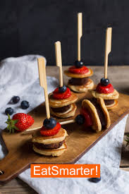 Pancake Spiesse Mit Fruchten Rezept Rezepte Lebensmittel Essen Fingerfood