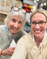 Susan Schenk's Instagram, Twitter & Facebook