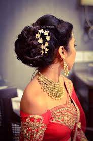 Stunning Beautiful Reception Hairstyles For 2018 Lehenga Hairstyles Indian Hairstyles Indian Bridal Hairstyles