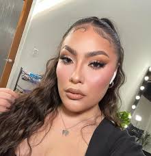 My live body paint at the Deeply Rooted In Poetry event in Houston Tx. I  had a great time. Model ig www.instagram.com/janiandres Art ig  www.instagram.com/lesleymariediaz