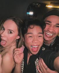 Happy Halloween to all…and to all a cursed night ✨👻🔪🎃 #mitchelldouglas  #gemini #vsco #vscocam #lightroom #scrl #performer #actor #model #halloween  #ghostface #gay