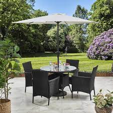 Check spelling or type a new query. Kemble 4 Seater Rattan Round Dining Set With Parasol Rattan Garden Furniture Black Rattan Gartenmobel Sonnenschirm Garten Essplatz Im Freien