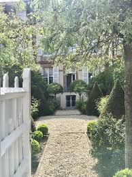 1 Avis Et 20 Photos Pour Comme 1 Petite Maison Avec Jardin Centre Deauville Entre Le Royal Le Normandy Tripadvis En 2020 Jardin Maison Locations Vacances Deauville