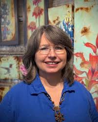 ✨ WALL SNEAK PEEKS ✨ Coming Saturday, December 20th 👀 Our wall is LOADED  and ready! Think all the good stuff you love grabbing gifts from: 🕯️ Home  décor & candles 🍽️