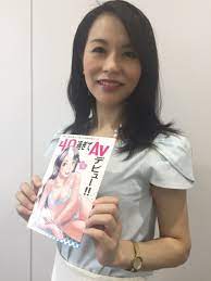 40過ぎてAVデビューしたガチオタ熟女・井上綾子「私はAVの枠組みに守られたオタクなんです」 « 日刊SPA!