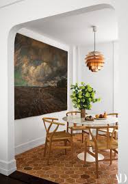 Step Inside Seth Meyers S Manhattan Duplex In 2020 Saarinen Table Dining Room Design Dining
