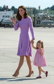 Princess charlotte of cambridge (charlotte elizabeth diana; Royal Kids Uber Den Modeeinfluss Der Neuen Stilvorbilder