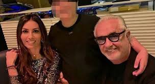 Oramai la notizia è ufficiale, eppure in molti si ricordano quando il manager dichiarava che gli sarebbe costato doveva far certamente pensare il fatto che flavio briatore riflettesse su quanto gli sarebbe costato divorziare da elisabetta gregoraci. Gf Vip Elisabetta Gregoraci Ho Sposato Flavio Briatore Per Amore E Lo Rifarei Il Mattino It