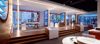 Callisonrtkl Worked With At Amp T To Create A Retail Store Like No Other The Result Is A Digital Playground That Hu Lounge Areas Michigan Avenue Retail Design