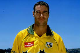 Michael Bevan, who celebrates his 50th birthday today, was possibly the  first of the modern breed of 'finishers' 👏 Some of his incredible ODI  finishes: 101* (103) 🆚 India, Sharjah 1998 72* (