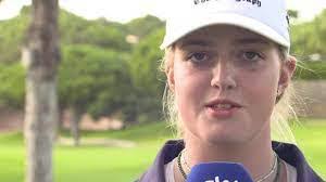 Mimi Rhodes's Instagram, Twitter & Facebook