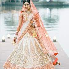 Traditional Gujarati Wedding Indian Wedding Outfits Indian Bridal Wear Hindu Wedding