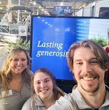 Kate Smiley's Instagram, Twitter & Facebook