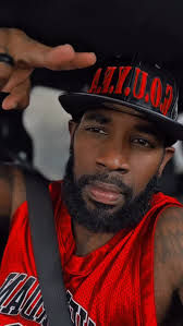 Life don’t wait. Your goals don’t wait. Get up off your funky ass!  #greatness #hustleandmotivate #humpdaymotivation #behindthescenes🎬 #fitness