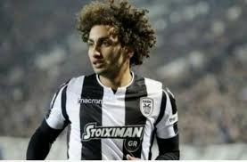احتفل عمرو وردة نجم منتخب مصر وباوك اليوناني بحفل خطوبته اليوم الخميس، في غياب تام لنجوم كرة القدم سواء زملاء اللاعبين السابقين بالنادي الأهلي أو منتخب مصر. Ø¹Ù…Ø±Ùˆ ÙˆØ±Ø¯Ø© ÙØªØ§Ø© Ø¬Ø¯ÙŠØ¯Ø© ØªØªÙ‡Ù…Ù‡ Ø¨Ø§Ù„ØªØ­Ø±Ø´ ÙˆØªÙØ¶Ø­Ù‡ Ø¨Ø§Ù„Ø£Ø¯Ù„Ø© ÙƒÙˆØ±Ø© ÙˆÙ…Ù„Ø§Ø¹Ø¨ Ø§Ù„Ù…ÙˆØ¬Ø²