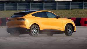 Check spelling or type a new query. Ford Mustang Mach E Gt Samt Performance Edition Daten Und Preise Auto Motor Und Sport