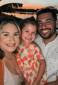 Daughter reacts to seeing dad without beard for 1st time