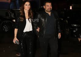 Μεταξύ άλλων ανέφερε και το τι θα ήθελε να κάνει την επόμενη σεζόν. Elenh Tsolakh Kosmikh Emfanish Me Ton Syzygo Ths Pics