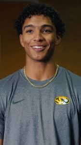 Can’t get into the holiday spirit without some honey-baked ham! #MIZ #ETTB  @mizzouathletics