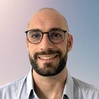 500+ perfiles de «Rizzo»