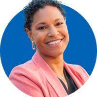 Regina Schofield's Instagram, Twitter & Facebook