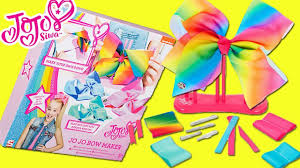 Make funky hair bows, like jojo siwa with the jojo bow maker! Jojo Siwa Bow Maker Kit Opening Diy Step By Step Craft Kit Nickolodeon Youtube