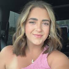 Carissa Jones (@_carissajones)