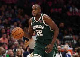 6'8 forward 29.8 years old. Milwaukee Bucks 3 Goals For Khris Middleton In 2020 21 Season