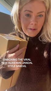 Alias Mae Womens Julian Shoes