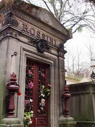 Rossini S Grave In The Pere Lachaise Cemetery In Paris Magellan Pan Paying Homage To Composers Cemeteries Cemeteries Pere Lachaise Cemetery Old Cemeteries