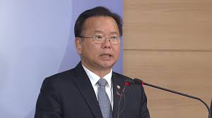 왼쪽부터 이광재 운영부원장, 새누리당 나경원 의원, 안희정 충남도지사, 이헌재 이사장, 남경필 경기도지사, 더불어민주당 김부겸 의원, 이창호 외신기자클럽 회장.1. ê¹€ë¶€ê²¸ ì „ ì˜ì› ë¯¼ì£¼ë‹¹ êµ­ë¯¼í†µí•©íŠ¹ë³„ìœ„ì›ìž¥ì— ìž„ëª…