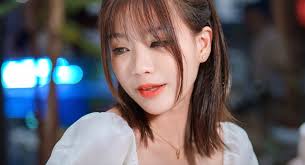 I bought this LED from AliExpress but i notice the gimbal would vibrate  when i use it. Besides, the light is not bright enough. Can anyone suggest  or share their experience with