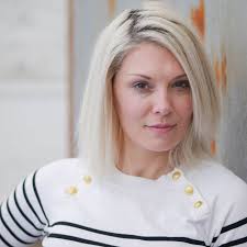 Heidi Van's Instagram, Twitter & Facebook