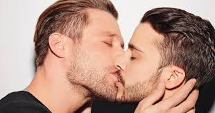 Best BlowJob Gifs for Gay Men: The 20 Most Erotic Gifs of The Decade