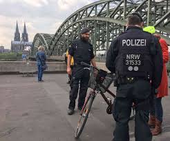 Versicherte sollten die rechnung und rahmennummer des fahr­rads sowie den kauf­beleg des schlosses und den schlüssel vorlegen können. Koln Offensive Gegen Fahrraddiebstahl Der Polizei