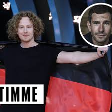Apr 1990 og er 30 år. Micky Beisenherz Uber Den Esc Vorentscheid Und Gewinner Michael Schulte Stern De