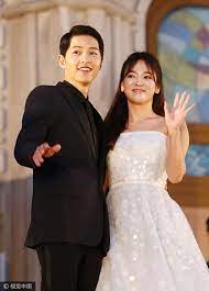 The actors are superb, the storyline is. Protagonists Of Megahit Drama Descendants Of The Sun To Marry In October 1 Chinadaily Com Cn