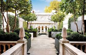 Networth, houses and private jet. Folorunsho Alakija Profile People Successstory