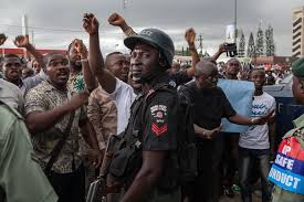 Lagos state police command don exempt candidates wey dey write the west africa examination council examination, waec and dia officials police for lagos state nigeria don restrict movement for five local goment areas wia senatorial and house of assembly election go hold on saturday. Nigeria S 2019 Elections Six States To Watch Crisis Group