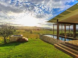 House For Sale At 46 Myocum Ridge Road Myocum Nsw 2481 View Property Photos Floor Plans Local School Ca Holiday Home Rural Retreats Byron Bay Accommodation